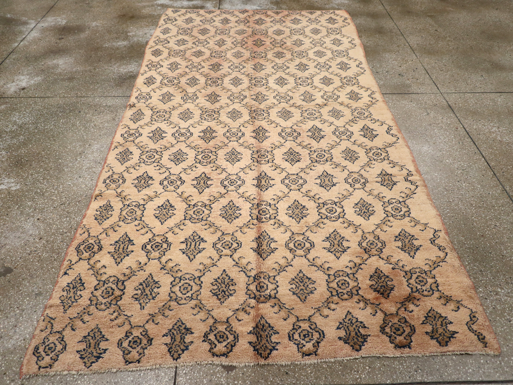 Vintage Turkish Anatolian Rug, No.12524 - Galerie Shabab