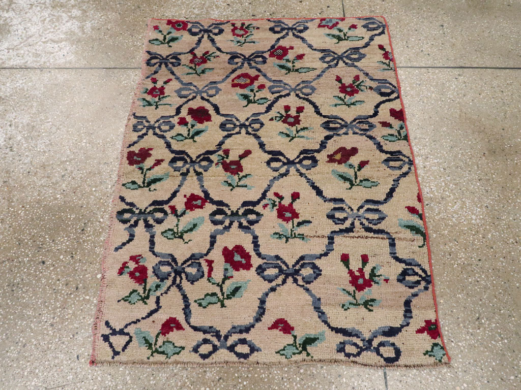 Vintage Turkish Anatolian Rug, No.12556 - Galerie Shabab
