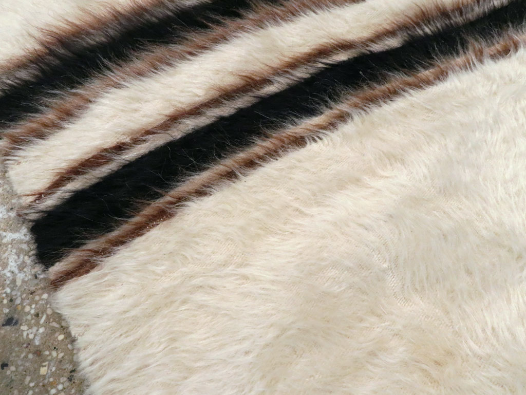 Vintage Turkish Mohair Rug, No.12573 - Galerie Shabab