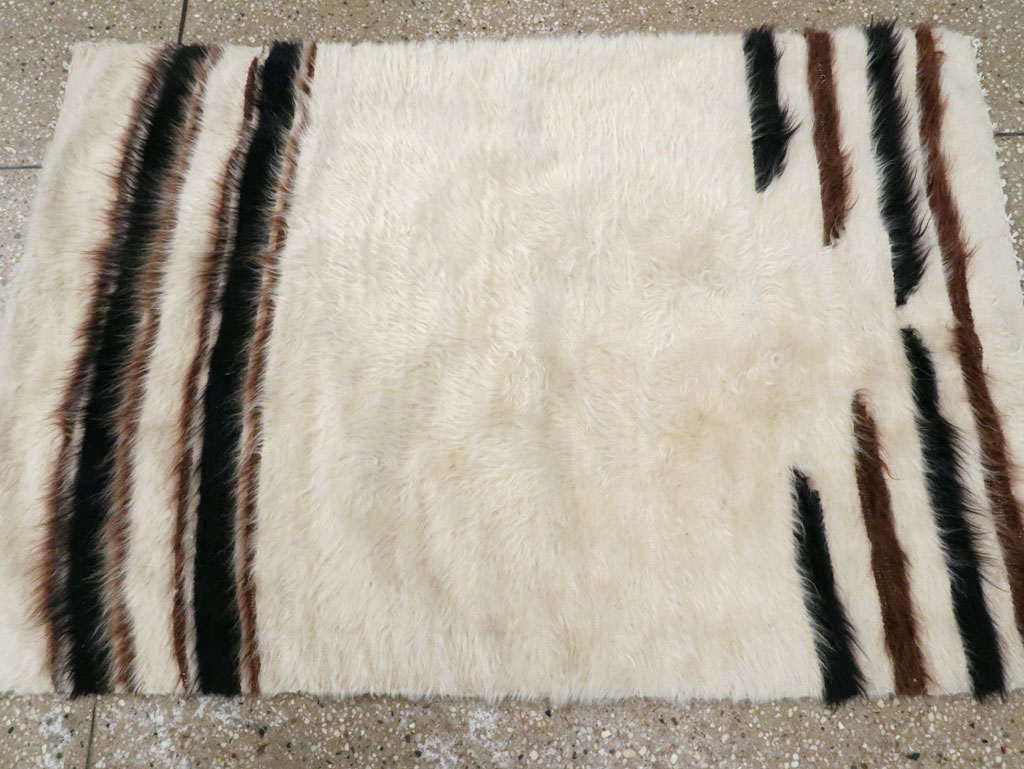 Vintage Turkish Mohair Rug, No.12573 - Galerie Shabab