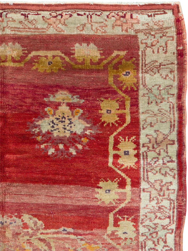 Antique Turkish Oushak Rug, No.12617 - Galerie Shabab