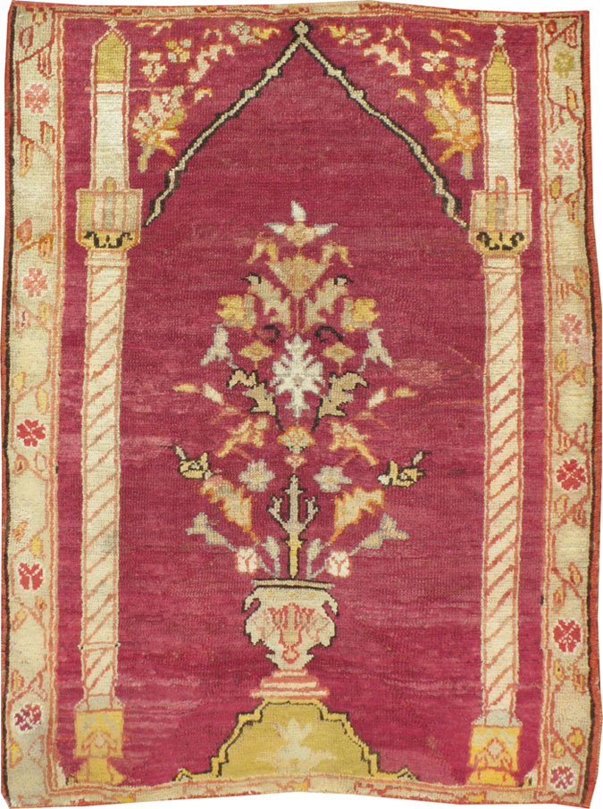 An Oushak Rug, No.12618 - Galerie Shabab