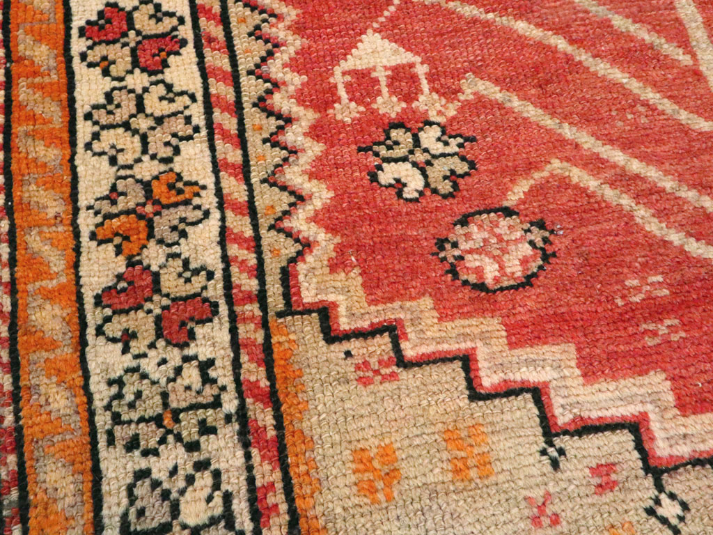 Vintage Turkish Anatolian Rug, No.12632 - Galerie Shabab