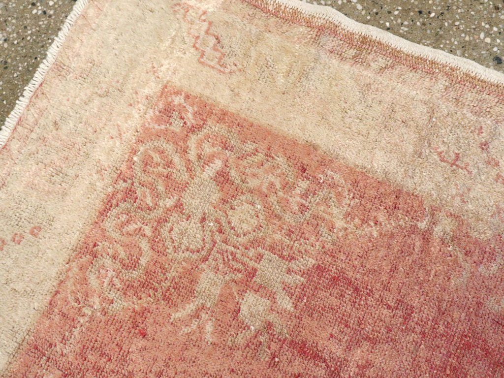 Antique Turkish Oushak Rug, No.12662 - Galerie Shabab