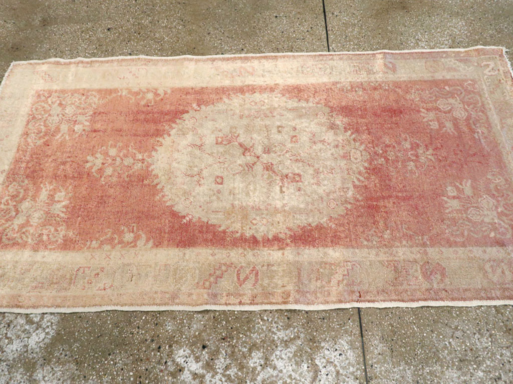 Antique Turkish Oushak Rug, No.12662 - Galerie Shabab