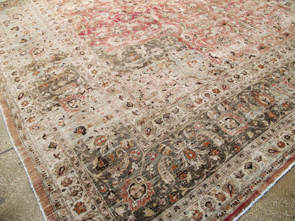 Antique Persian Mashad Rug, No.12732 - Galerie Shabab