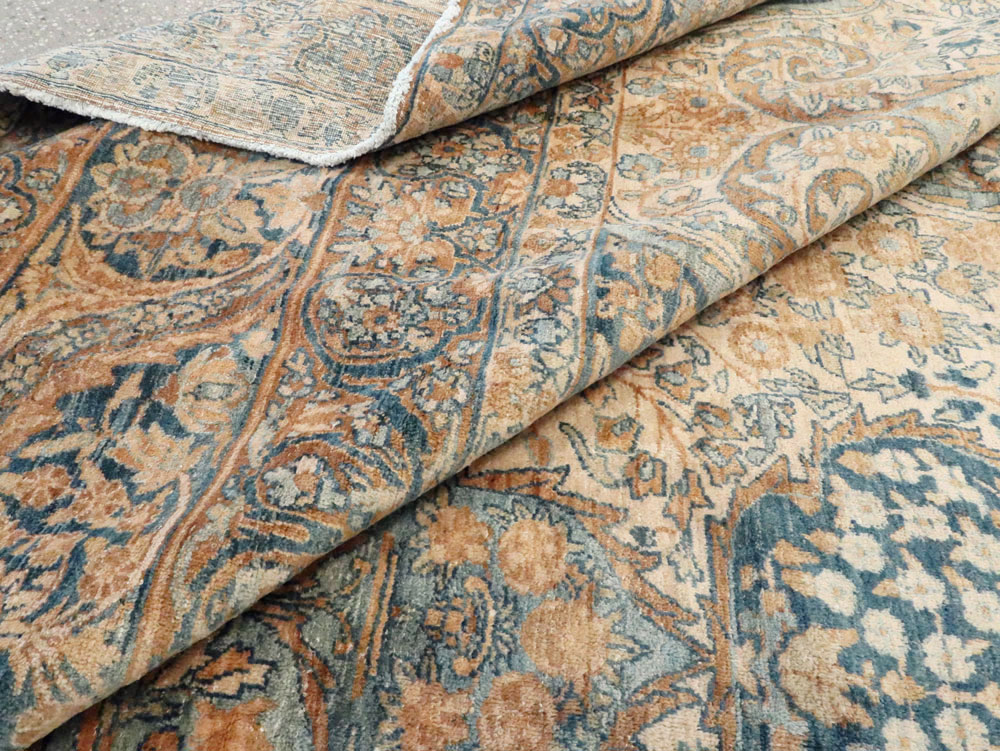 Antique Persian Lavar Kerman Rug, No.12744 - Galerie Shabab