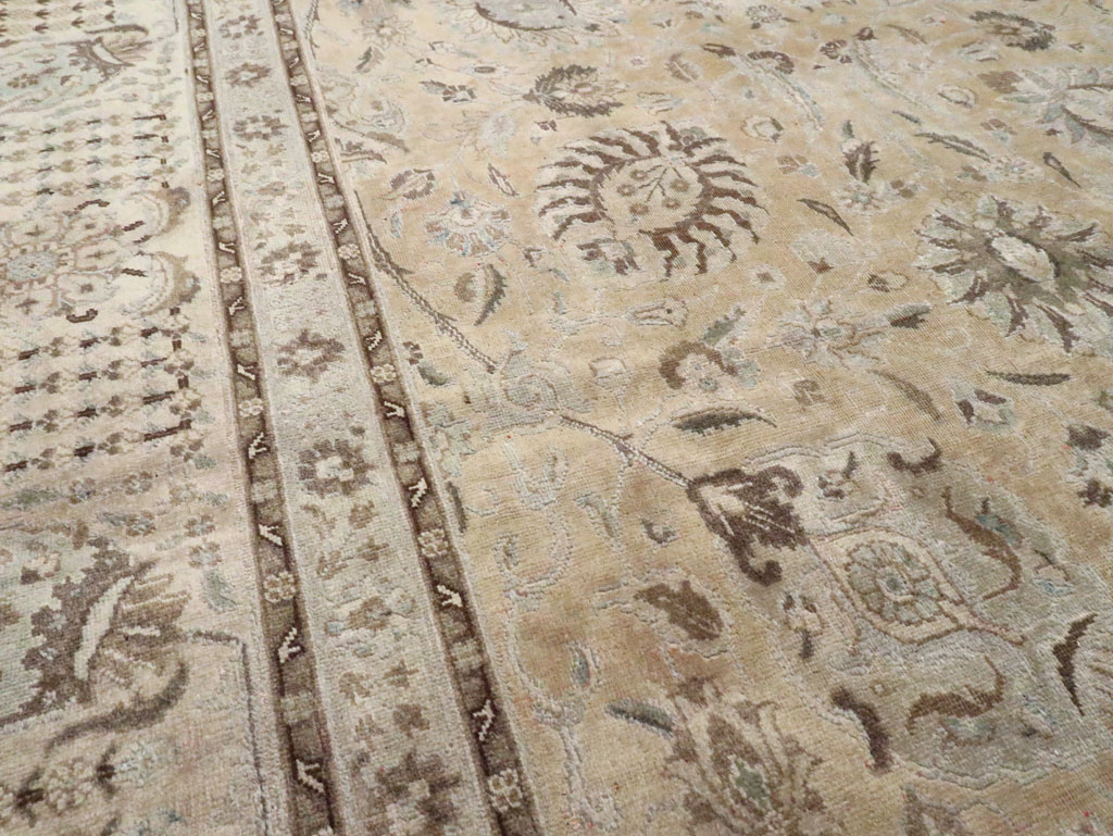 Antique Persian Tabriz Rug, No.12777 - Galerie Shabab