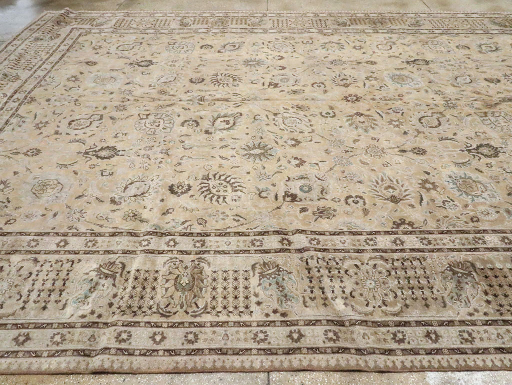 Antique Persian Tabriz Rug, No.12777 - Galerie Shabab