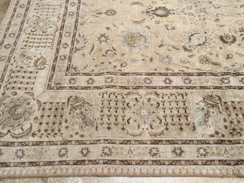 Antique Persian Tabriz Rug, No.12777 - Galerie Shabab