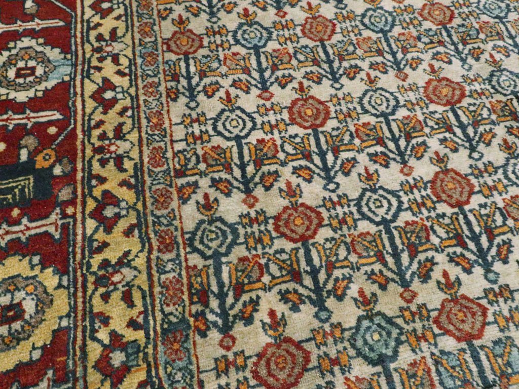 Antique Persian Tabriz Rug, No.12817 - Galerie Shabab