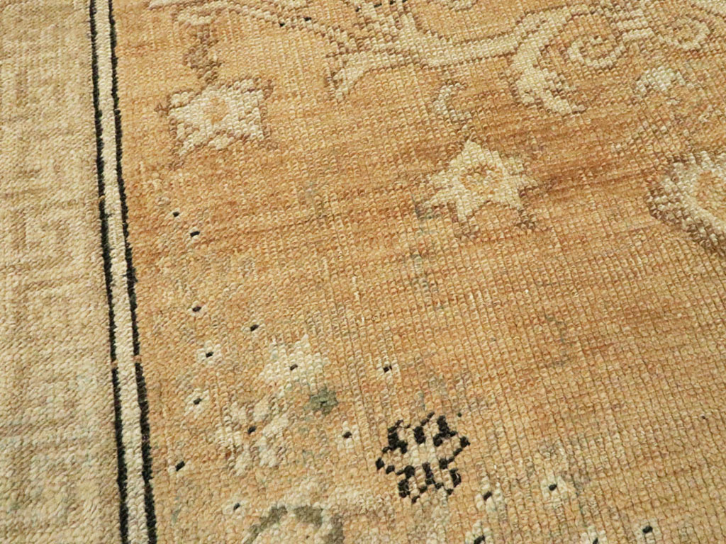 Antique Turkish Oushak Rug, No.12834 - Galerie Shabab