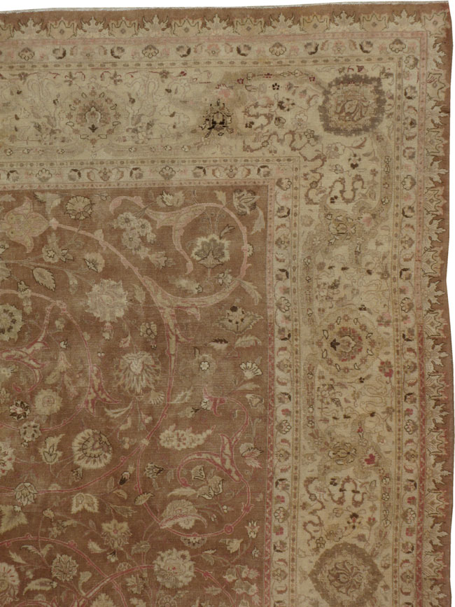 A Tabriz Carpet, No.12884 - Galerie Shabab