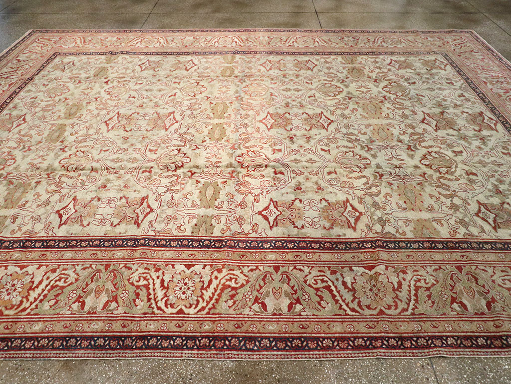 Antique Persian Sultanabad Carpet, No.12940 - Galerie Shabab
