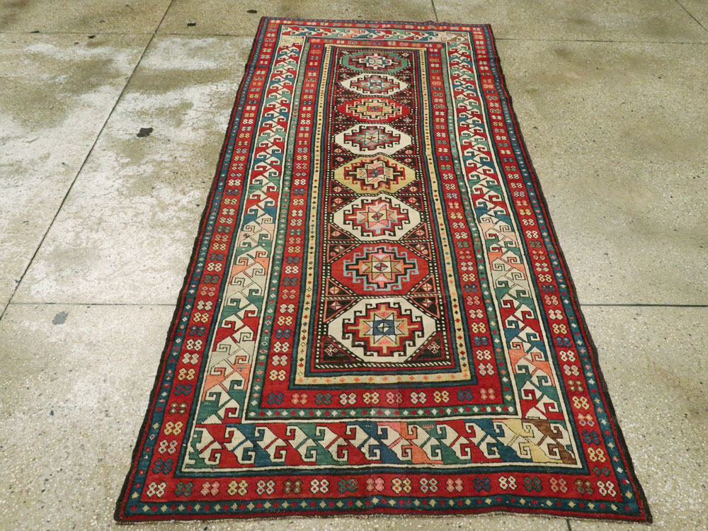 Antique Caucasian Shirvan Rug, No.12955 - Galerie Shabab
