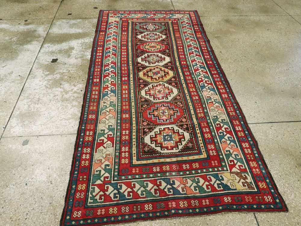 Antique Caucasian Shirvan Rug, No.12955 - Galerie Shabab