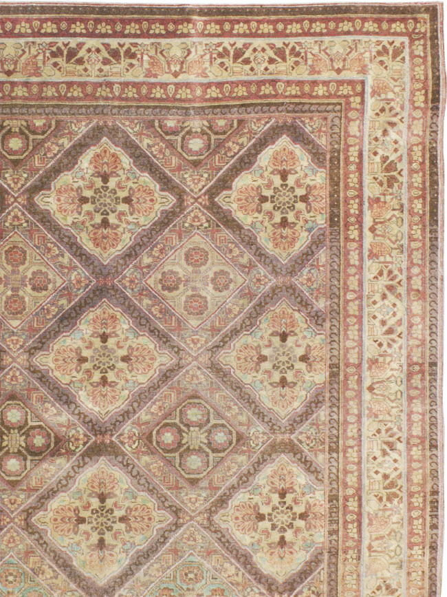 Antique Persian Tabriz Rug, No.13055 - Galerie Shabab
