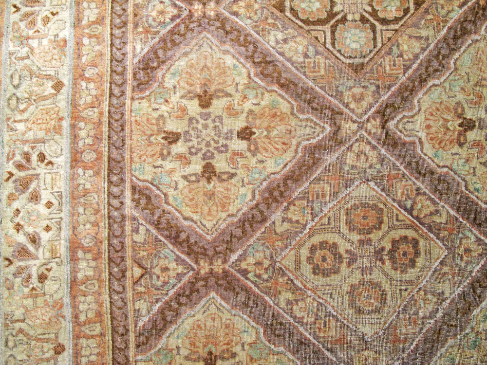 Antique Persian Tabriz Rug, No.13055 - Galerie Shabab