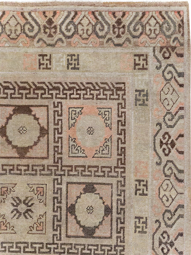 Antique East Turkestan Khotan Gallery Rug, No.13063 - Galerie Shabab