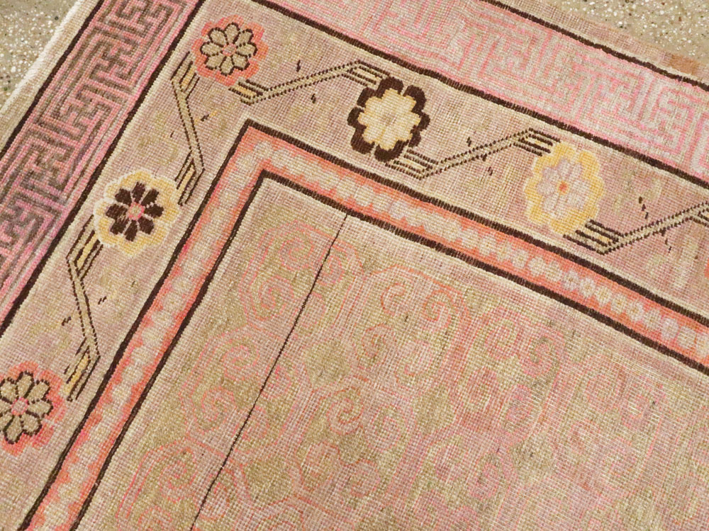Antique East Turkestan Khotan Gallery Rug, No.13066 - Galerie Shabab