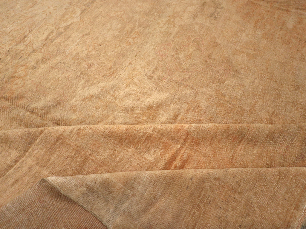 Antique Turkish Oushak Rug, No.13083 - Galerie Shabab