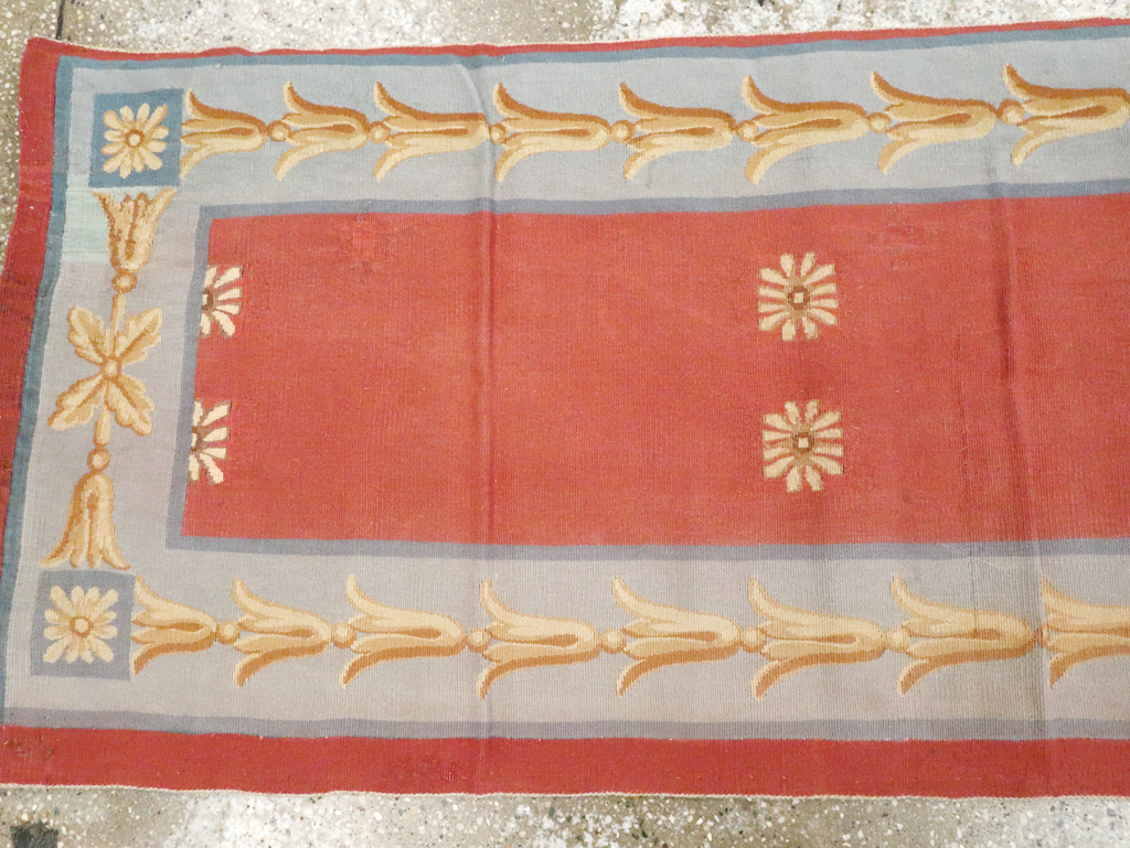 Vintage French Aubusson Runner, No.13097 - Galerie Shabab