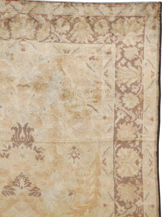 Antique Turkish Oushak Rug, No.13121 - Galerie Shabab