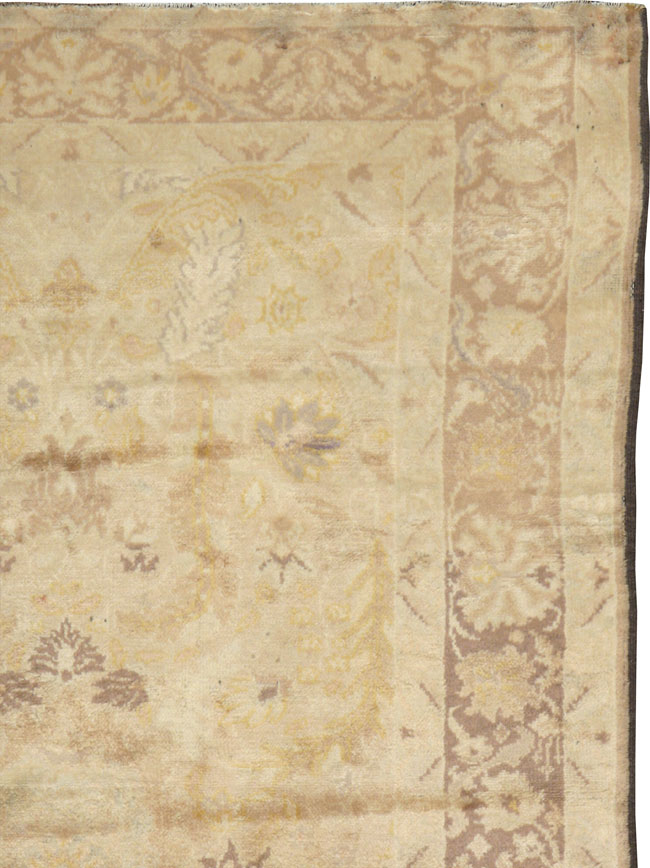 Antique Turkish Oushak Rug, No.13121 - Galerie Shabab