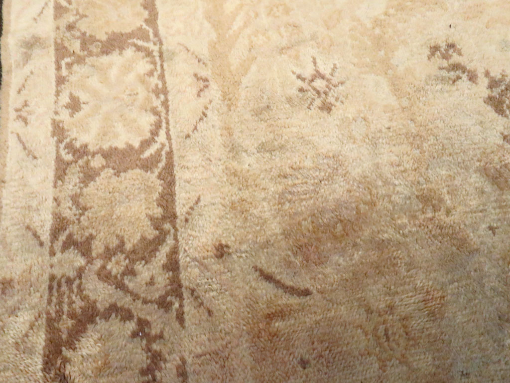 Antique Turkish Oushak Rug, No.13121 - Galerie Shabab