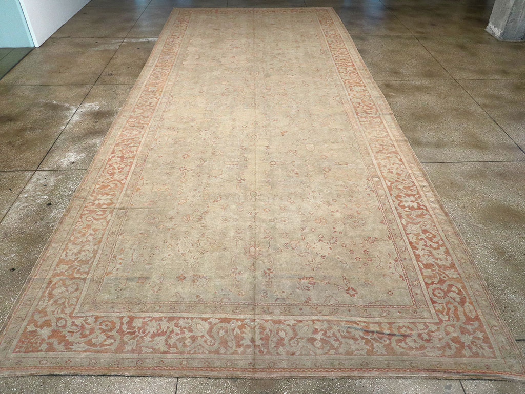 Antique Turkish Ghiordes Long Carpet, No.13122 - Galerie Shabab