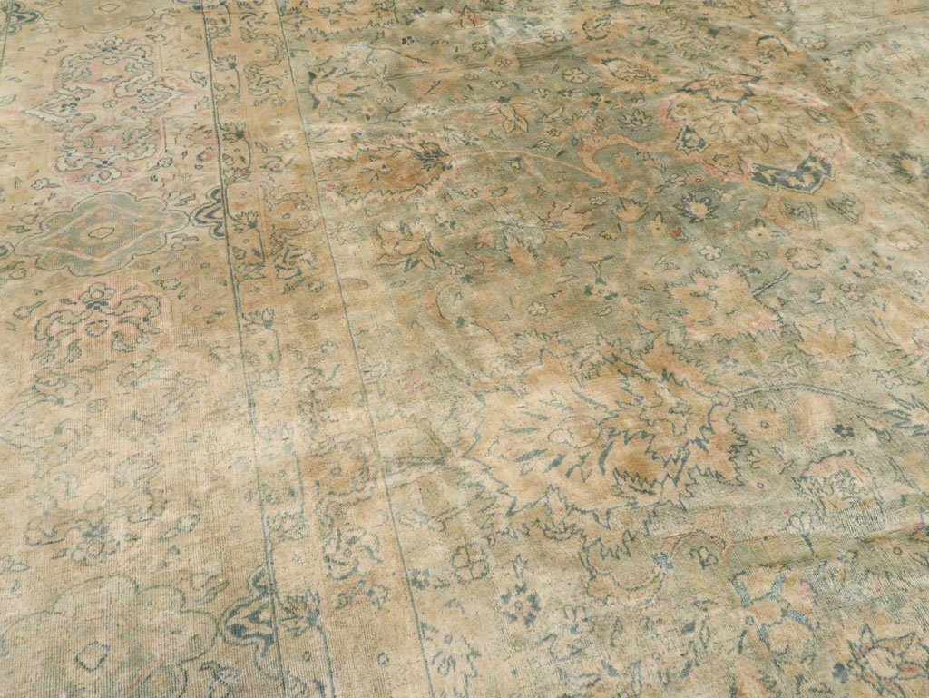 Antique Indian Oversize Lahore Carpet, No.13152 - Galerie Shabab