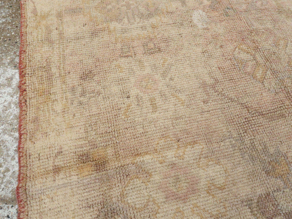 Antique Turkish Oushak Rug, No.13164 - Galerie Shabab