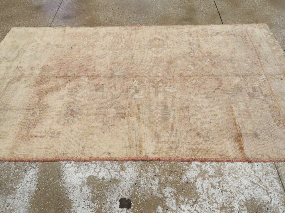 Antique Turkish Oushak Rug, No.13164 - Galerie Shabab