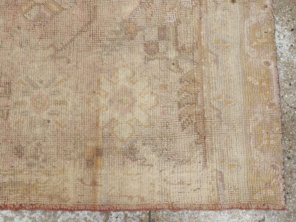 Antique Turkish Oushak Rug, No.13164 - Galerie Shabab