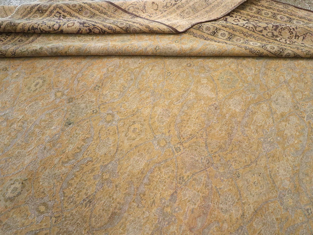 Antique Persian Tabriz Large Carpet, No.13173 - Galerie Shabab