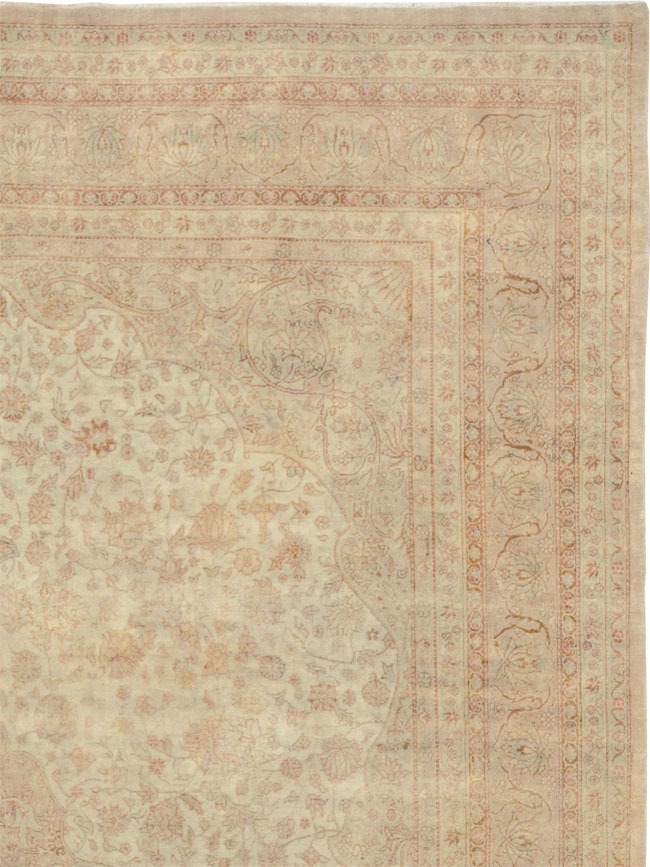 Antique Turkish Sivas Room Size Carpet, No.13203 - Galerie Shabab