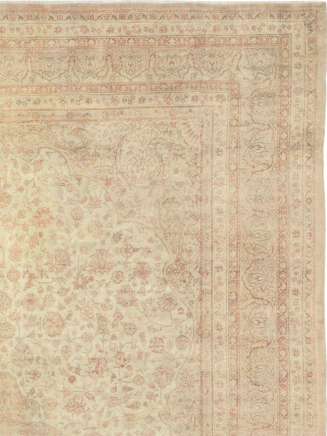 Antique Turkish Sivas Room Size Carpet, No.13203 - Galerie Shabab