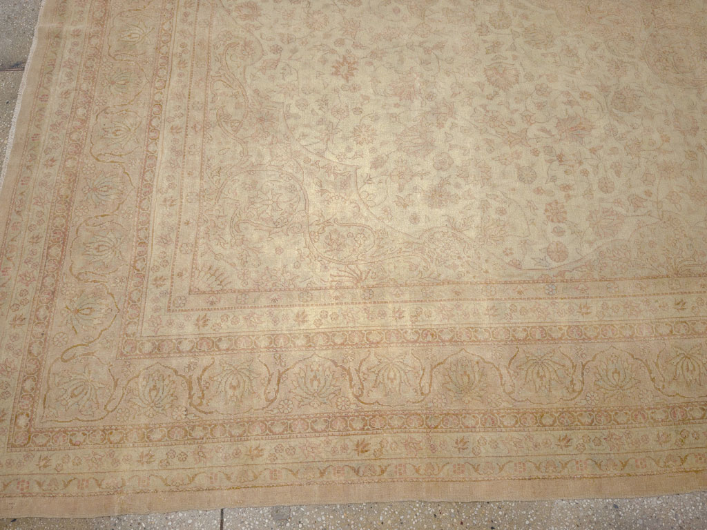 Antique Turkish Sivas Room Size Carpet, No.13203 - Galerie Shabab