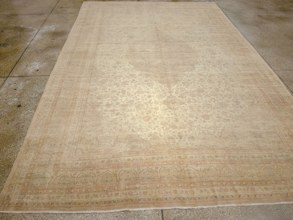 Antique Turkish Sivas Room Size Carpet, No.13203 - Galerie Shabab