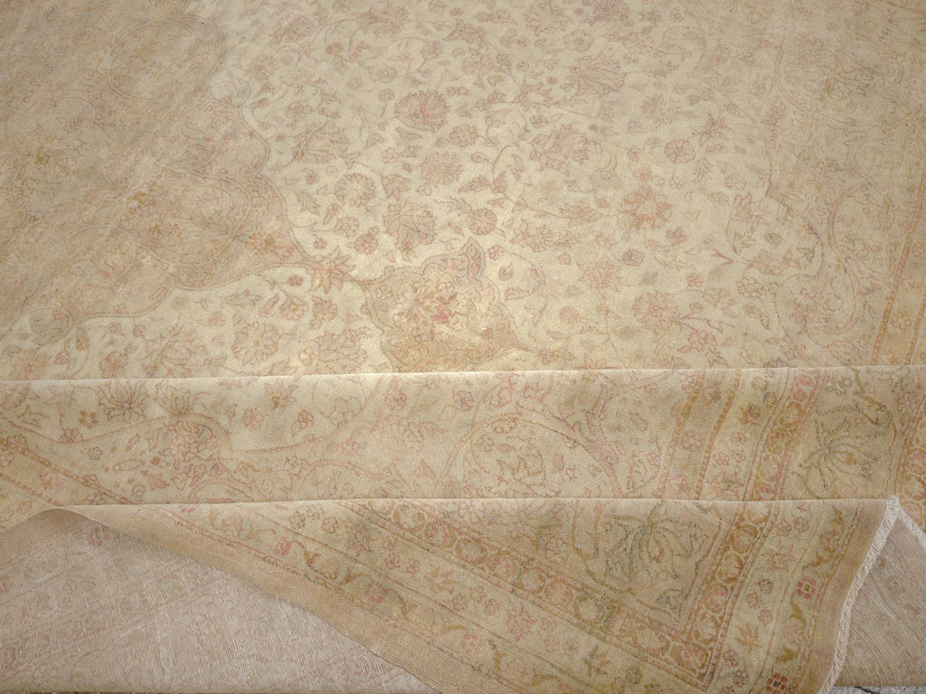 Antique Turkish Sivas Room Size Carpet, No.13203 - Galerie Shabab