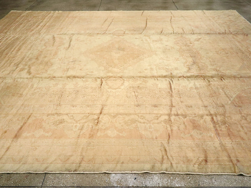 Antique European Oushak Carpet, No.13215 - Galerie Shabab