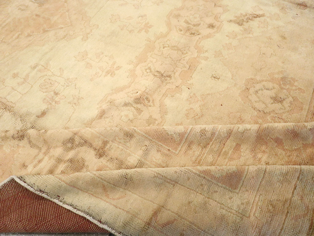 Antique European Oushak Carpet, No.13215 - Galerie Shabab