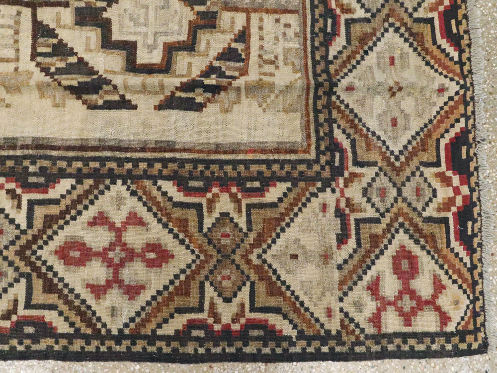 Antique Russian Bessarabian Accent Carpet, No.13227 - Galerie Shabab