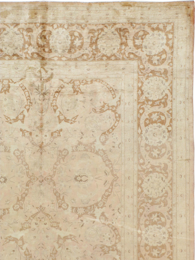 Antique Persian Tabriz Carpet, No.13266 - Galerie Shabab