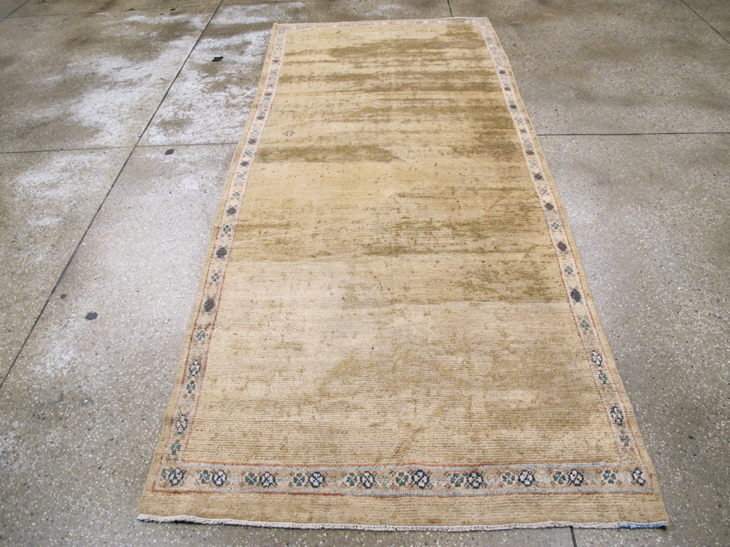 Antique Persian Mahal Rug, No.13272 - Galerie Shabab