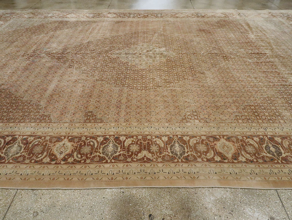 Antique Persian Tabriz Carpet, No.13297 - Galerie Shabab