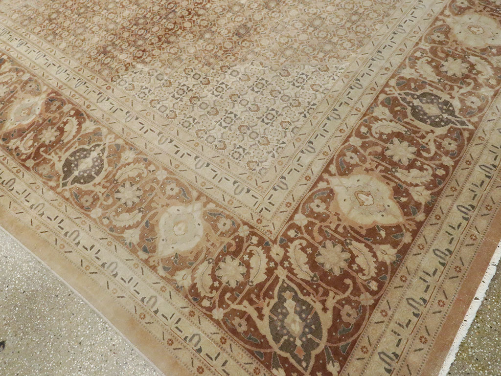 Antique Persian Tabriz Carpet, No.13297 - Galerie Shabab