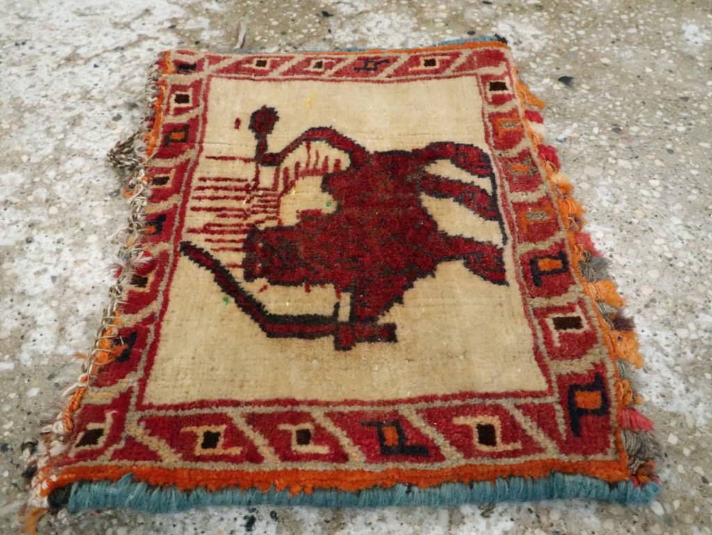 Vintage Shiraz Pictoral Rug, No.13302 - Galerie Shabab