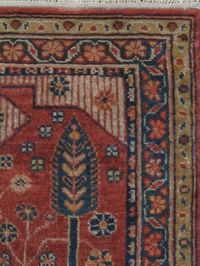 Antique Persian Fereghan Rug, No.13321 - Galerie Shabab