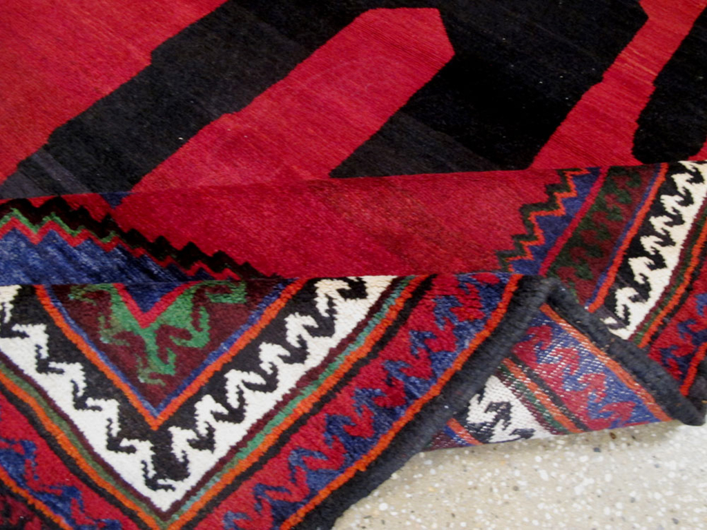 Vintage Shiraz Pictorial Rug, No.13322 - Galerie Shabab